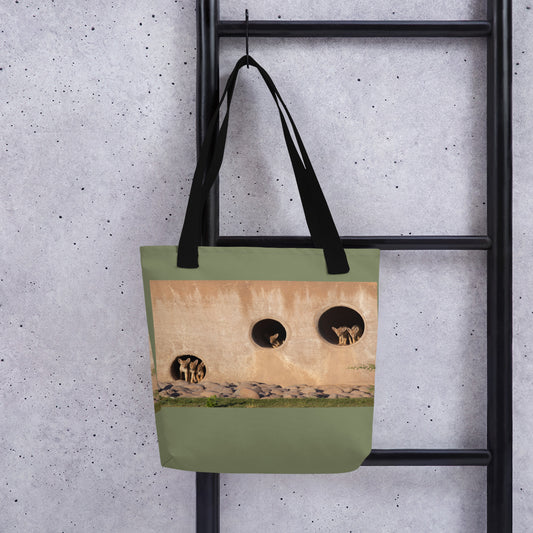 Coyote Condo by Leslie Leathers Photography l Tote bag